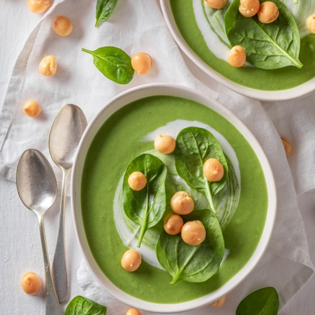 Semizotlu Ispanak Çorbası Semizotlu Ispanak Çorbası