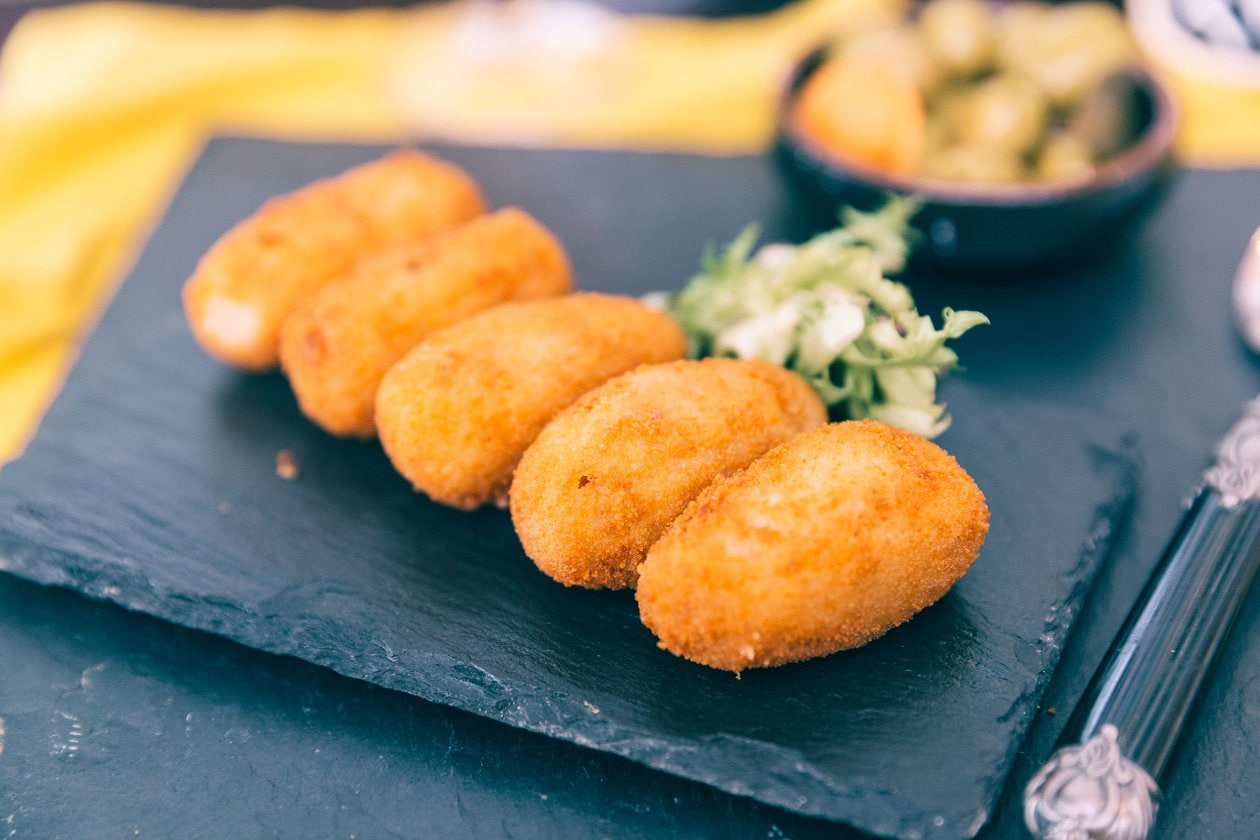 Alabalıklı Patates Lokmaları, Tartar Sos İle