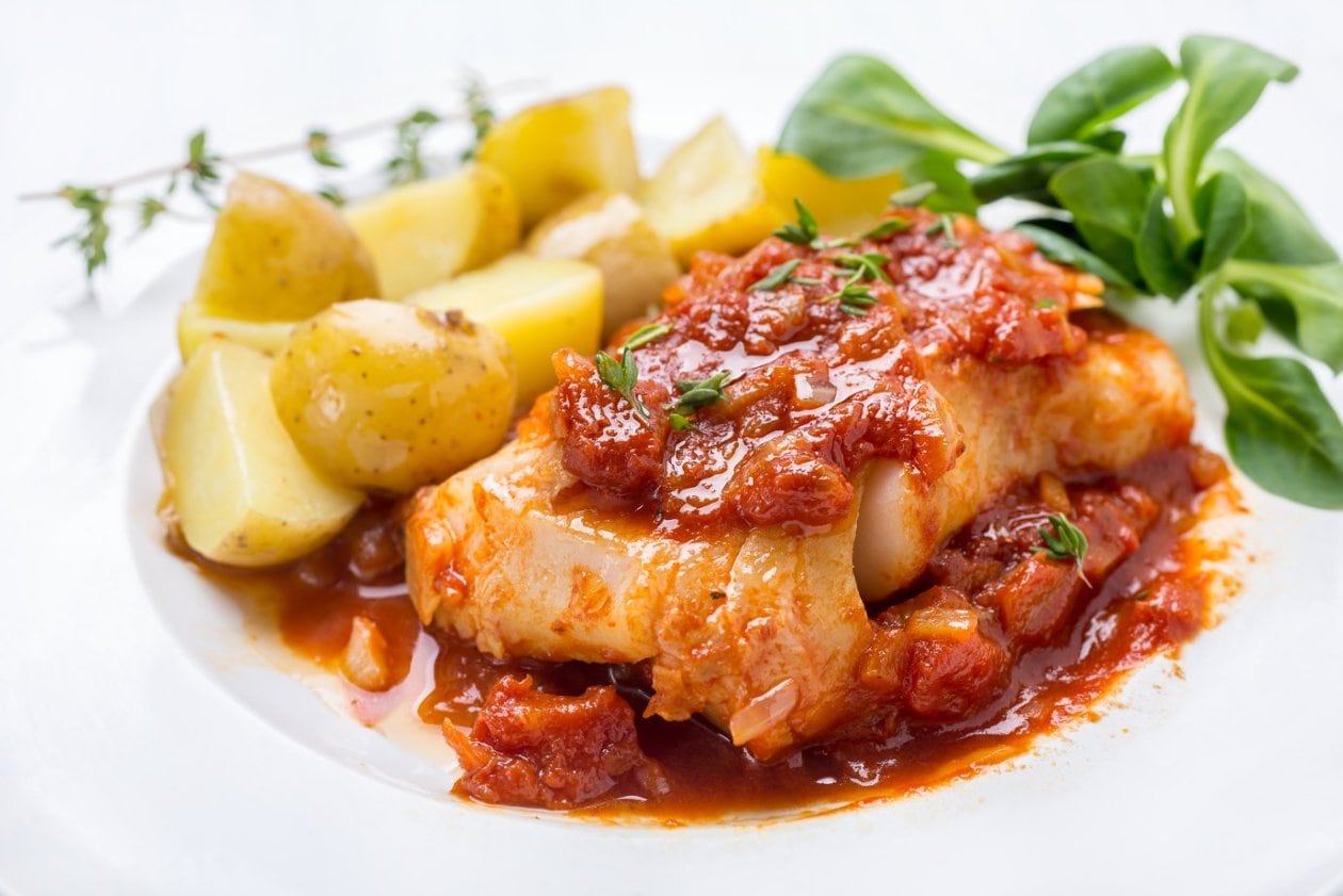 Arrabiata Soslu Ispanaklı Levrek Hardallı Fırın Patates İle