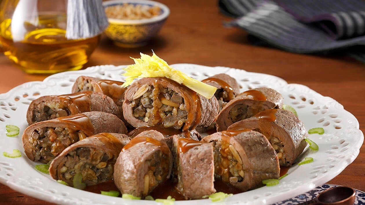 İçi Dolmuş Kuzu Kebabı İçi Dolmuş Kuzu Kebabı