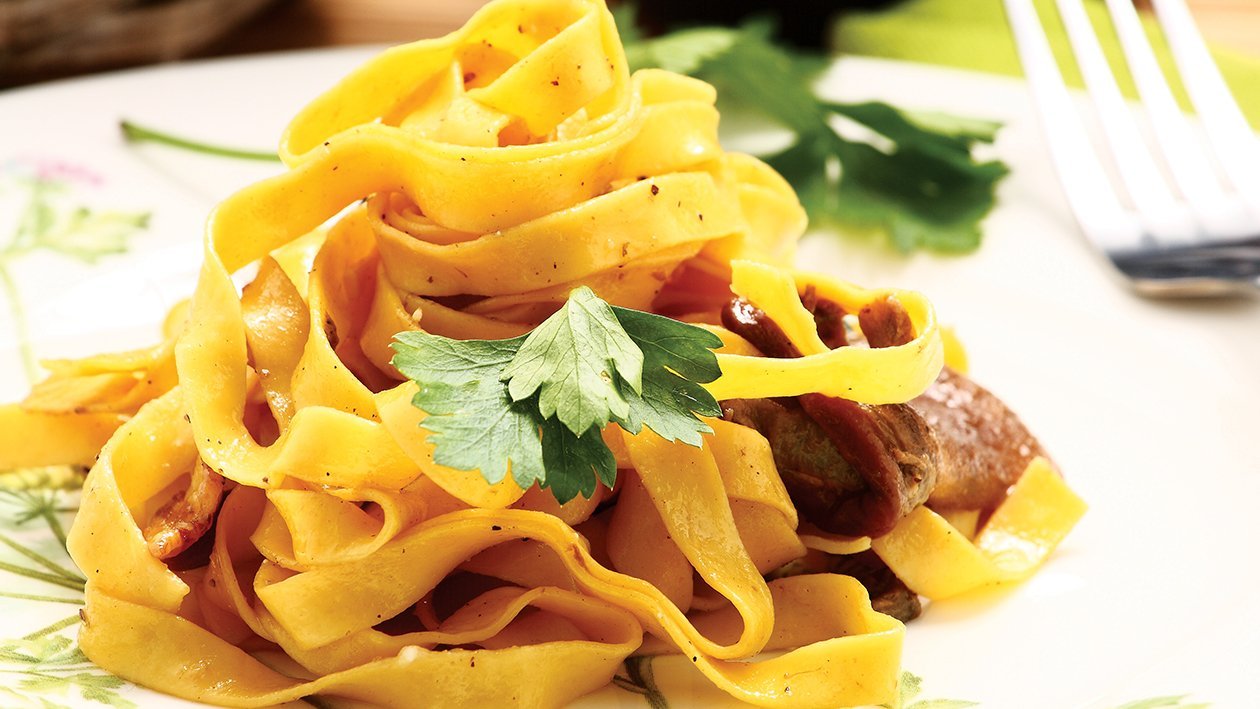 Köz Patlıcan Biber Soslu Etli Fettucine – - Tarifi Köz Patlıcan Biber Soslu Etli Fettucine – - Tarifi