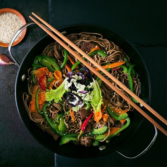 Etli Noodle Tarifleri, Etli Noodle Nasıl Yapılır?