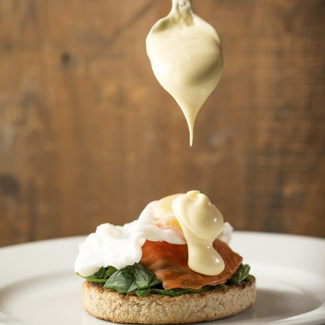 Hollandez Sosu Nedir? Hollandez Sosu Hangi Yemeklerde Kullanılır?