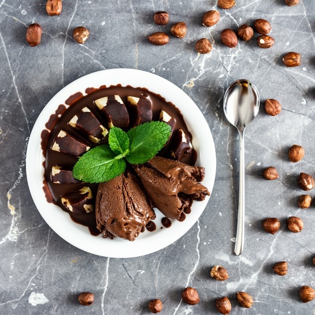 Vegan Tatlı Tarifleri: Vegan Tatlılar Hangi Malzemelerle Hazırlanır?