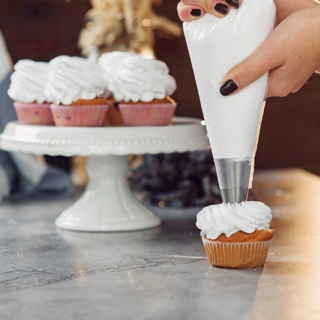 Krema Sıkma Torbası Nasıl Kullanılır? Şefler için Püf Noktaları