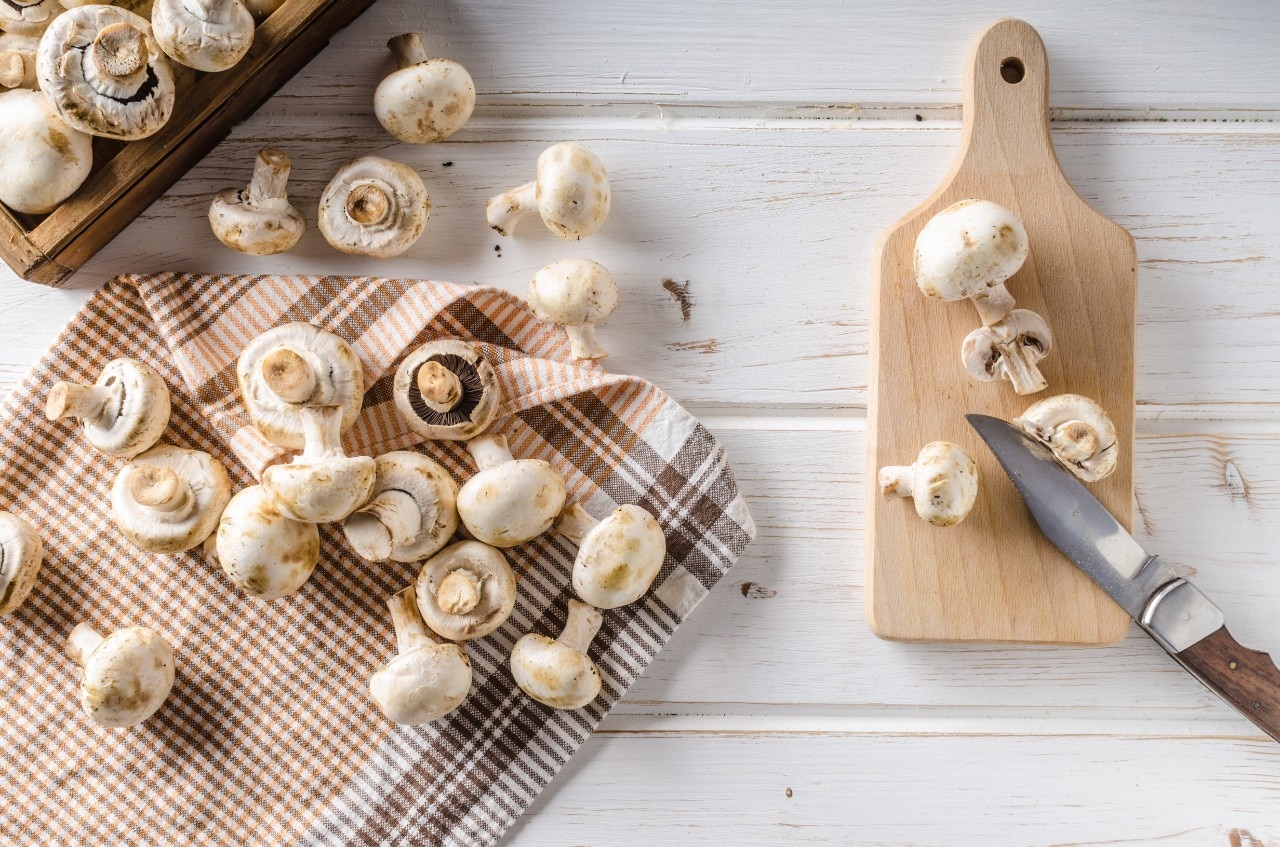 Mantar Yıkanır mı? Mantar Nasıl Soyulur ve Nasıl Doğranır?