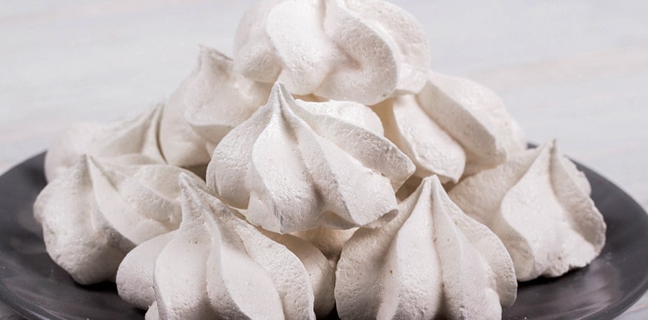 Mereng (Köpüklü Kurabiye) Nedir? Mereng Çeşitleri Nelerdir?