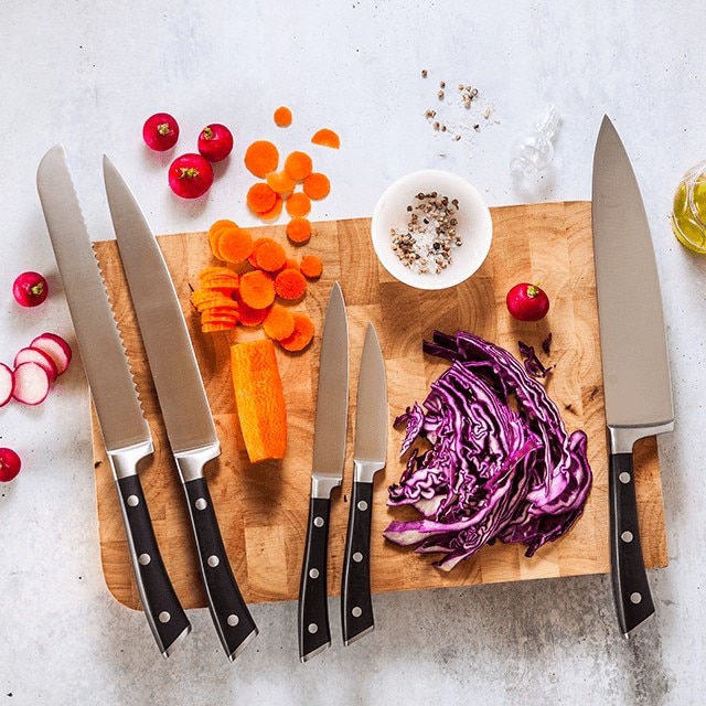 Bıçak Çeşitleri ve Özellikleri: Şef Bıçağı Nasıl Kullanılır?